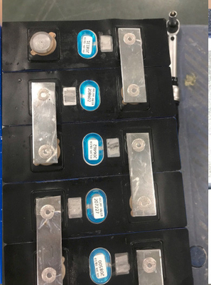Prismatischer Batterie-Satz-Laser-Stellen-Schweißer, automatische Laser-Schweißens-Ausrüstung 1000*80mm